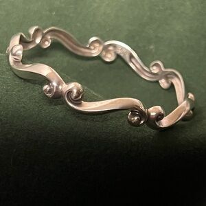 James Avery Sculpted Scroll/Wave Sterling Silver Bangle Bracelet EUROPA